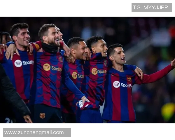 皇家社会逼平巴萨，西甲榜首之争更加激烈！